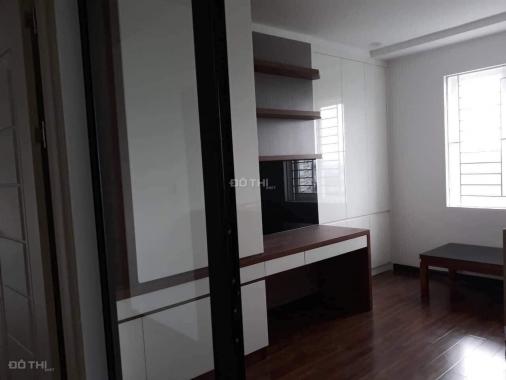 Cho thuê căn hộ 2 phòng ngủ , Giang Biên, Long Biên. LH: 0983957300