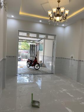 Bán nhà cấp 4 hẻm xe hơi dt 120m2 đất full thổ cư tại P. Tân Phong, giá chỉ 2.8 tỷ