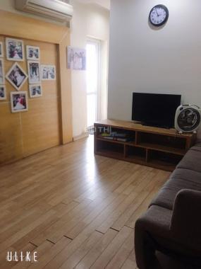 Bán căn chung cư 75m2 gồm 3 PN, có nội thất, tòa CT4 DN3 Bắc Linh Đàm, giá 1,35 tỷ. LH 0963289215