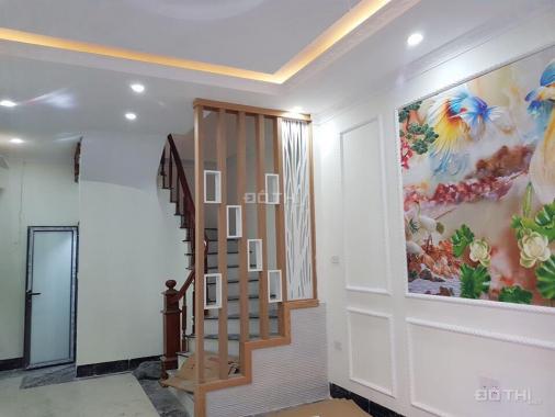 Bán nhà 5 tầng mới hoàn thiện Phúc Đồng, Long Biên, 30m2/sàn, giá: 2,3 tỷ. LH: 0984.373.362
