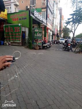 Cần cho thuê gấp nhà mặt phố Nguyễn Văn Lộc, Hà Đông, mặt tiền 15m. Diện tích: 100m2 x 1 tầng