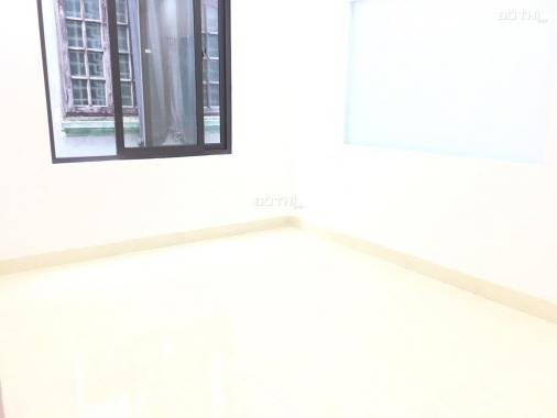 Bán nhà Hữu Trung, Hữu Hòa, gần trường tiểu học Hữu Hòa, 35m2, 4 tầng