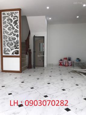 Bán nhà Nguyễn Chính, Hoàng Mai 38m2 * 5 tầng, gara ô tô, căn góc, tiện KD, giá 3.4 tỷ. 0903070282