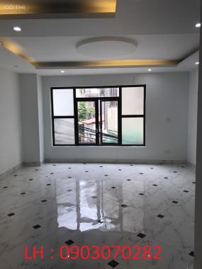 Bán nhà Nguyễn Chính, Hoàng Mai 38m2 * 5 tầng, gara ô tô, căn góc, tiện KD, giá 3.4 tỷ. 0903070282