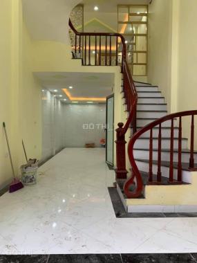 Bán nhà Ngọc Hồi, Thanh Trì (35m2 x5T), lô góc, ô tô đỗ cửa, ngõ thoáng, SĐCC, 2.45 tỷ 0964238296