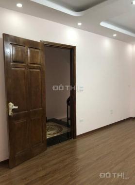 CC bán nhà đẹp về ở ngõ 448, Vĩnh Hưng, Hoàng Mai 32m2, 5T, MT rộng, ô tô cách nhà 10m, 2,5 tỷ TL