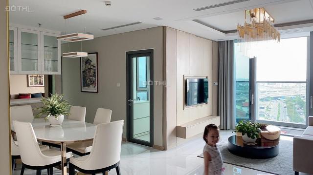 Cần bán căn hộ tháp Landmark 81, đường Nguyễn Hữu Cảnh, quận Bình Thạnh, lầu 6, 144m2, 4 phòng ngủ