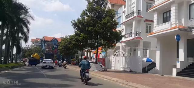 Bán lô đất mặt tiền đường Nguyễn Thị Thập, phường Bình Thuận, Q7, 204 m2, 32 tỷ