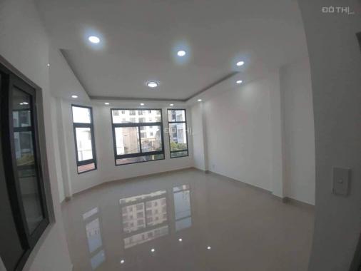 Cho thuê nhà mới mặt tiền 176A Phan Xích Long, Quận Phú Nhuận