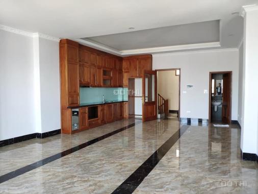Tòa nhà phố Kim Mã 52m2 x 10T, thang máy, gara ô tô, doanh thu 140tr/th, 16 tỷ