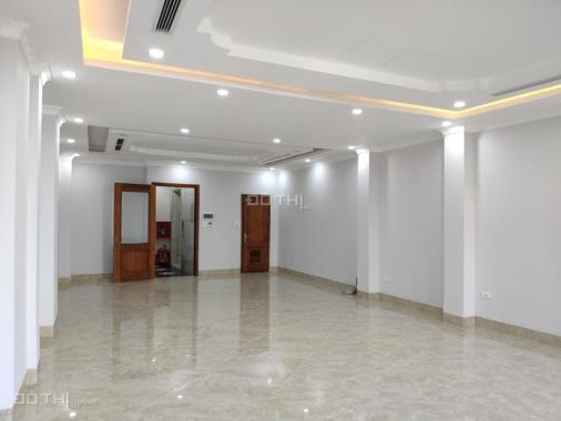 Tòa nhà phố Kim Mã 52m2 x 10T, thang máy, gara ô tô, doanh thu 140tr/th, 16 tỷ
