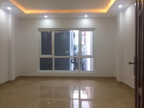 Bán nhà cầu Khương Đình 32m2 * 5T xây mới, 3.2 tỷ, 50m ra mặt phố, gần Ngã Tư Sở, 0972638668