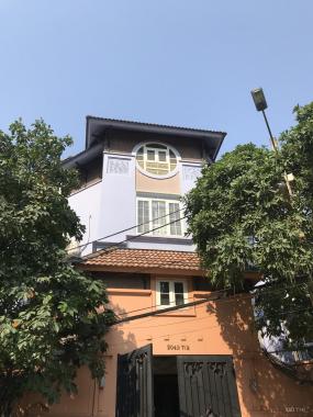 Bán biệt thự góc 2MT Nguyễn Văn Hưởng, P. Thảo Điền, Q2. 13x10m trệt 2 lầu HĐT 45tr/th, giá 35 tỷ