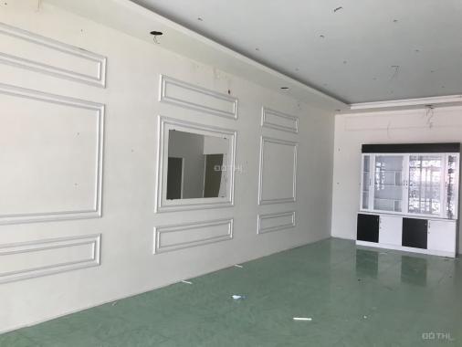 Cho thuê mặt tiền tại đường Phùng Hưng, Xã Tam Phước, Biên Hòa, Đồng Nai, DT 200m2. Giá 25 tr/th