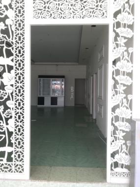 Cho thuê mặt tiền tại đường Phùng Hưng, Xã Tam Phước, Biên Hòa, Đồng Nai, DT 200m2. Giá 25 tr/th