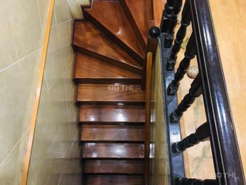 Bán nhà phố Hồng Mai, ngõ thông, kinh doanh, ô tô đỗ cửa, nội thất đẹp