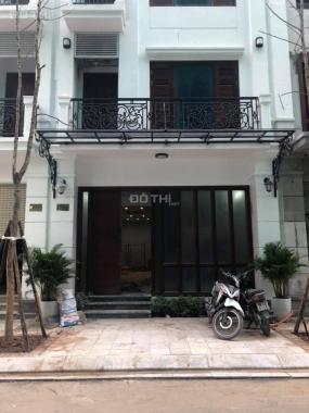 Bán nhà phố Dịch Vọng Hậu mặt vườn hoa Tôn Thất Thuyết 8 tầng 1 hầm kinh doanh, cho thuê cực tốt