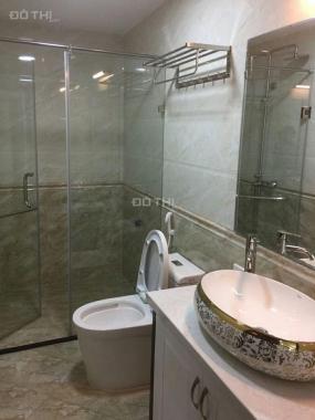 Bán nhà riêng 5 tầng 40m2 6 ngủ Ngõ Quỳnh, Quỳnh Lôi HBT, 30m ra ô tô, 3.6 tỷ