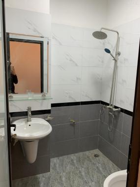 Cần bán căn nhà Nguyễn Viết Xuân, Hà Đông, 2,85 tỷ, 38m2 ô tô gửi cách nhà 10m. Lh: 0823263888