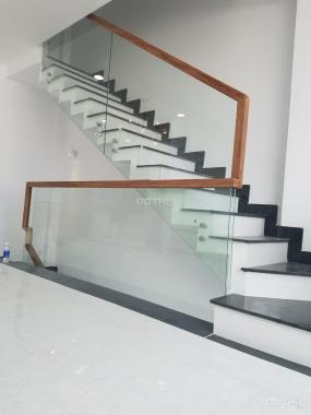 Nhà 3 tầng quận Gò Vấp, 160 m2 đường Trần Bá Giao khu dân cư