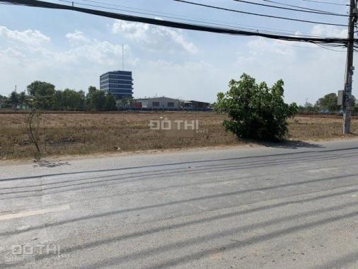 Bán đất mặt tiền đường Nguyễn Cửu Phú, xã Tân Kiên, Bình Chánh. DT 2,1 ha
