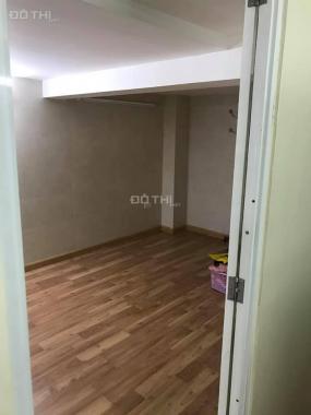 Bán CH tập thể Nguyễn Chí Thanh, Đống Đa, DT 120m2, 2 PN, 02 WC, tầng 3, ở ngay, LH: 0902139199