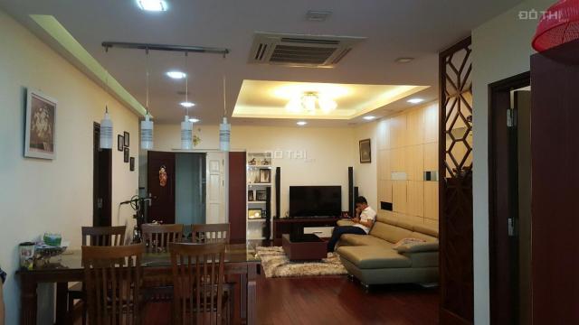 Chính chủ bán căn hộ chung cư Thăng Long Garden 250 Minh Khai 92m2, giá bán 2,6 tỷ