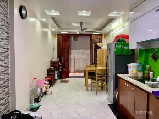 Cầu Giấy nhà đẹp để ở 35m2, 5T, giao thông thuận tiện 2.5 tỷ sổ đỏ sẵn giao dịch