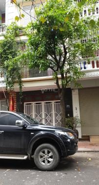 Chính chủ cần tiền bán nhà ngay mặt phố Nguyễn Ngọc Nại. LH: 0862293281