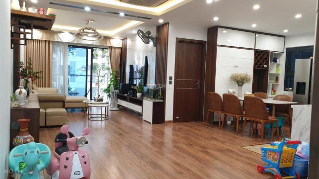 Bán cắt lỗ căn 90m2 3PN full nội thất đẹp, giá 2.79 tỷ CHCC Goldseason 47 Nguyễn Tuân, Thanh Xuân