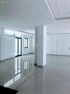 Mình cần cho thuê mặt bằng trệt DT: 12x17m, lối đi riêng trong KDC Vạn Phúc, QL13, Thủ Đức