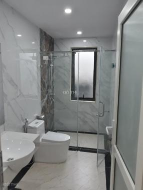 Bán nhà phố Vũ Trọng Phụng, HN (45m2 x 5T), cách mặt phố 20m, ô tô đỗ cửa, giá 6.1 tỷ, 0964238296