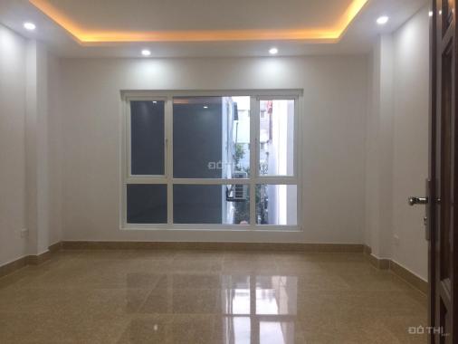 Bán nhà ngõ 192 Kim Giang, 30m2, 5T xây mới, 3.2 tỷ, nhà cách phố 30m, gần Cầu Lủ, LH 0972638668