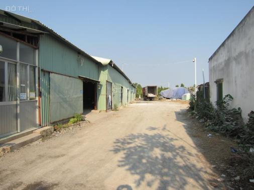 Cần bán nhà đất 2 mặt tiền đường Nguyễn Văn Tạo, có mặt tiền sông, vị trí đẹp