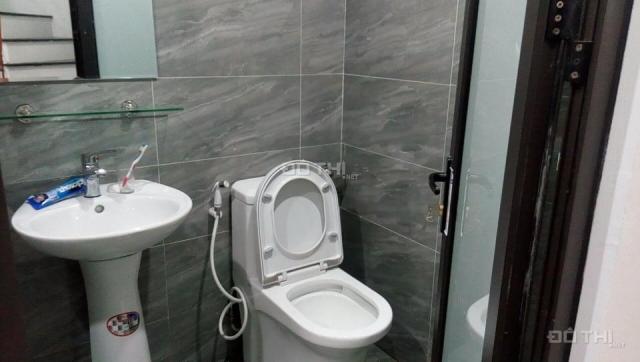 Tôi cần bán nhà mặt ngõ Đê Trần Khát Chân, 45m2, mới cứng 4 tầng, SĐCC, giá: 2,95 tỷ có TL