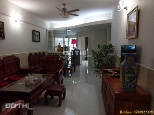 Chính chủ bán căn chung cư CT6 số 1 Phạm Văn Bạch, 100m2, 3PN, giá 2.05 tỷ