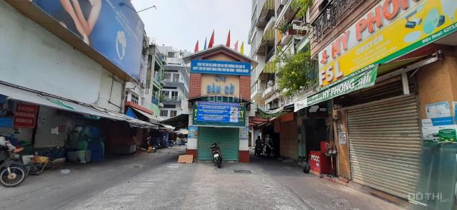 Nhà mặt tiền Nguyễn Đình Chiểu, gần chợ Bàn Cờ, kinh doanh thuận lợi