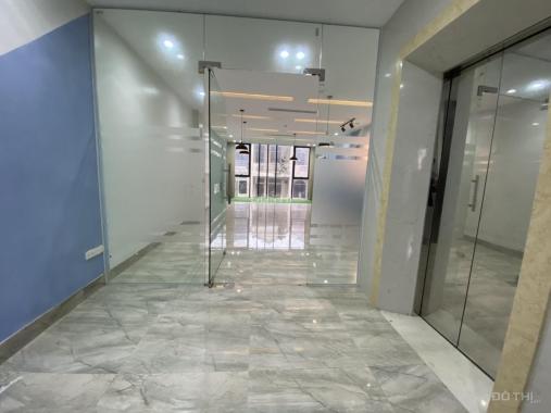 Cho thuê gấp văn phòng tại phố Nguyên Hồng. DT: 100m2/tầng, giá thuê 16 triệu/tháng