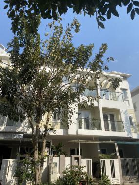 Cần bán căn nhà KDC Mega Ruby, phường Phú Hữu, quận 9, nhà đẹp đầy đủ nội thất, giá 7,25 tỷ