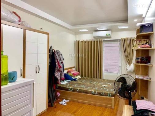 Hot, nhà đẹp, về ở luôn, ô tô đỗ 7 chỗ đỗ cửa phố Định Công, Hoàng Mai, 32m2 x 5T. Giá 2.75 tỷ