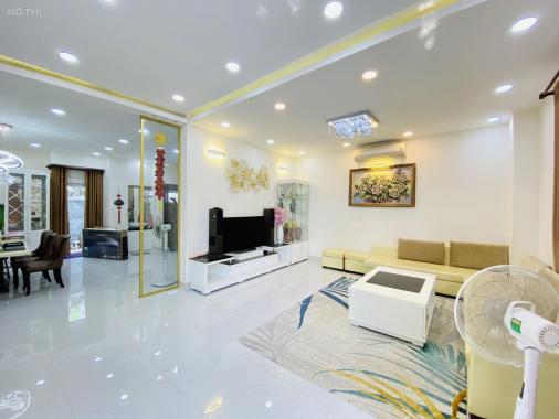 Căn góc Mega Ruby Khang Điền 170m2 - full nội thất cao cấp - nhà mới đẹp - sân vườn rộng thoáng mát