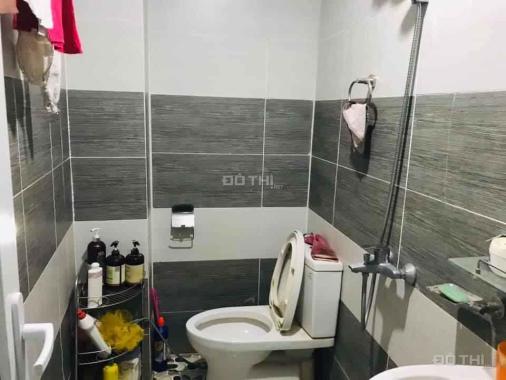 Bán gấp nhà phố Kim Ngưu 30m2, kinh doanh, 5T, MT 8m giá 4 tỷ