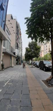 Mặt phố Khúc Thừa Dụ, đường rộng vài chục mét, vỉa hè lớn, KD siêu lợi nhuận 60m2