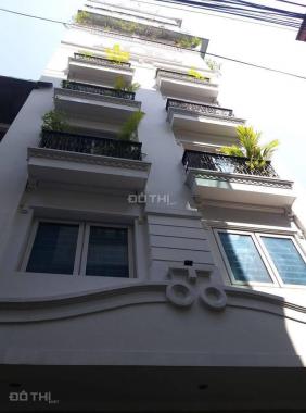 Bán nhà phố Trần Quốc Hoàn DT 60m2, MT 4.1m, thang máy, cho thuê 65tr/tháng