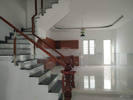 Nhà bán 1 trệt 2 lầu, khu đô thị thương mại Nhà Xinh Residential đường Đinh Đức Thiện