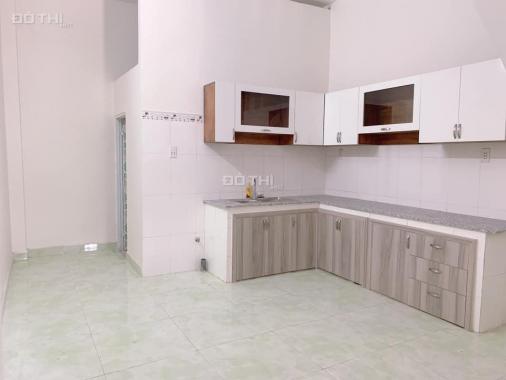 Bán nhà trung tâm Thủ Dầu Một 100m2, sổ hồng riêng giá 1,7 tỷ, nhanh tay. Liên hệ: 0867199737