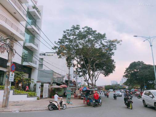 Bán khách sạn Trung Sơn, căn góc đường Số 4 và Nguyễn Thị Thập nối dài. Khách sạn đẹp full nội thất