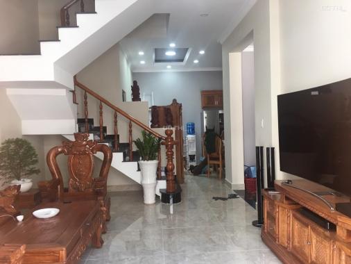 GĐ cần bán gấp căn villa siêu sang, DTSD: 169m2, giá chỉ: 5.55 tỷ, ngay UBND phường Thạnh Lộc