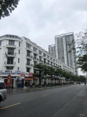 Đỉnh, bán nhà mặt phố Nguyễn Văn Huyên, 45m2 x 6 tầng, giá 16 tỷ