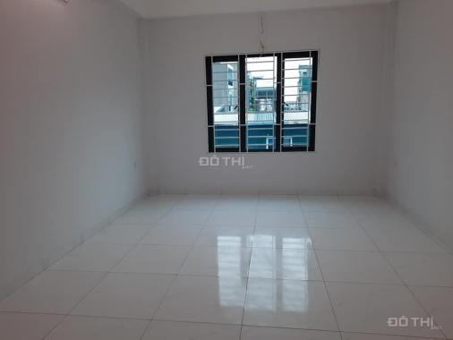 Bán nhà mới siêu rẻ 33m2*5 tầng, chỉ 2.35 tỷ, phố Lê Trọng Tấn, La Khê, Hà Đông